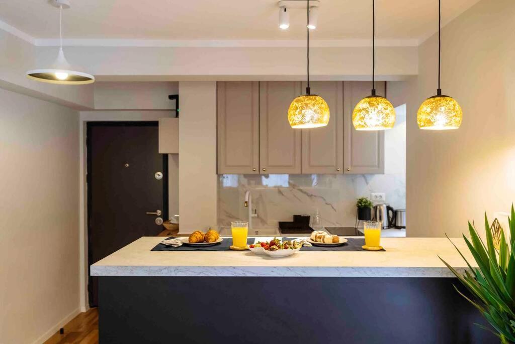Апартаменты Stunning Views 2Br Intercontinental Flat Бухарест Экстерьер фото